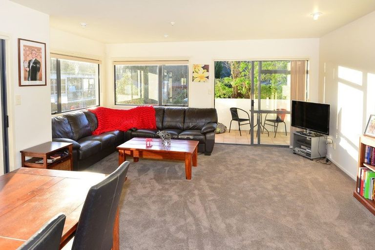 Photo of property in 7c Puriri Avenue, Orewa, 0931