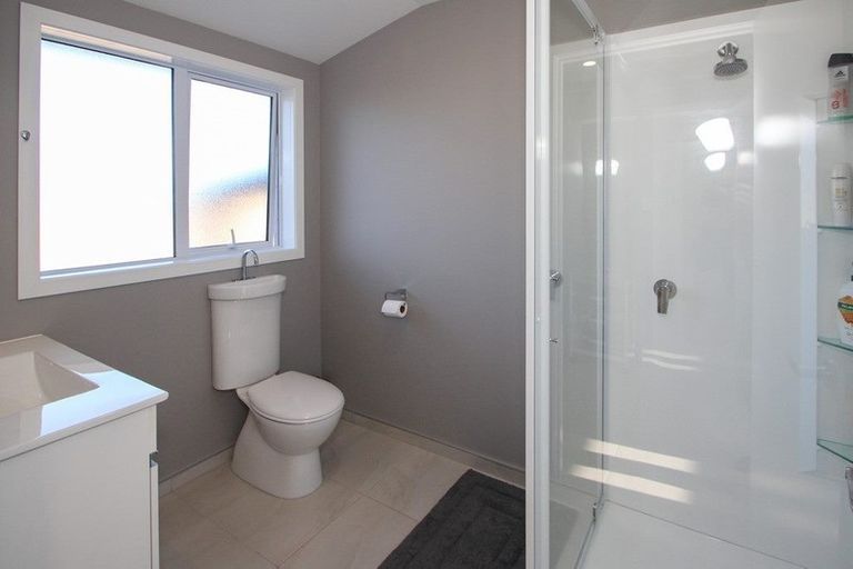 Photo of property in 2 Arthur Street, Holmes Hill, Oamaru, 9401