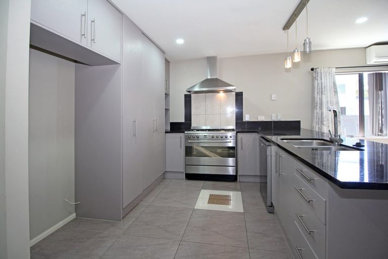 Photo of property in 28 Malahide Drive, Flat Bush, Auckland, 2019