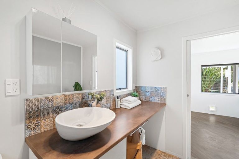 Photo of property in 106 Brandon Street, Featherston, 5710