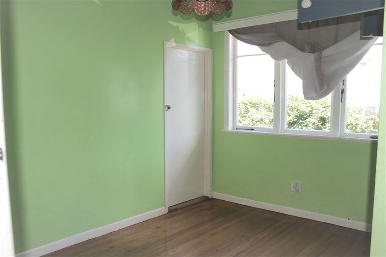 Photo of property in 5 Maxwell Avenue, Papatoetoe, Auckland, 2025