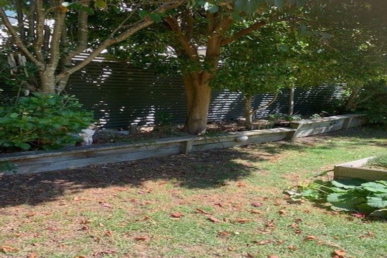 Photo of property in 21 Percival Road, Paraparaumu Beach, Paraparaumu, 5032