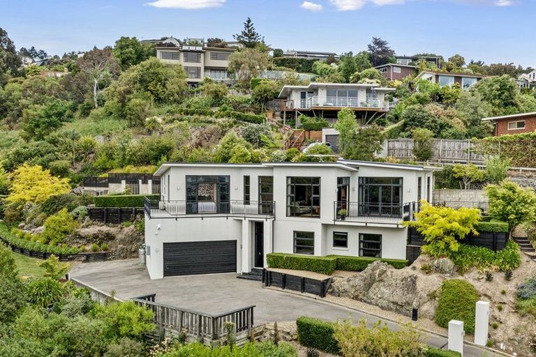 Photo of property in 16 Iles Lane, Cashmere, Christchurch, 8022