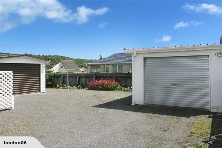 Photo of property in 8b Tireti Road, Titahi Bay, Porirua, 5022