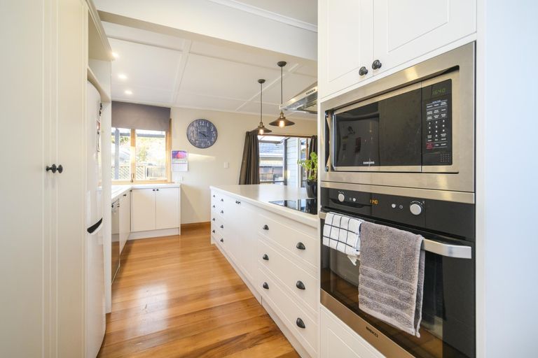 Photo of property in 30 Guy Avenue, Takaro, Palmerston North, 4410