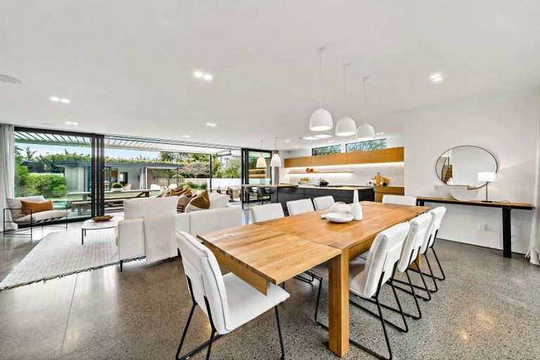 Photo of property in 106a Godden Crescent, Mission Bay, Auckland, 1071