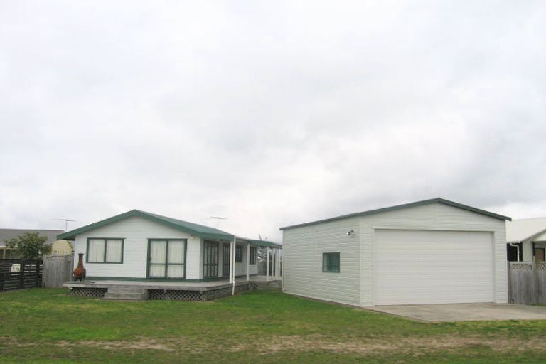 Photo of property in 103 Sands Crescent, Matarangi, Whitianga, 3592