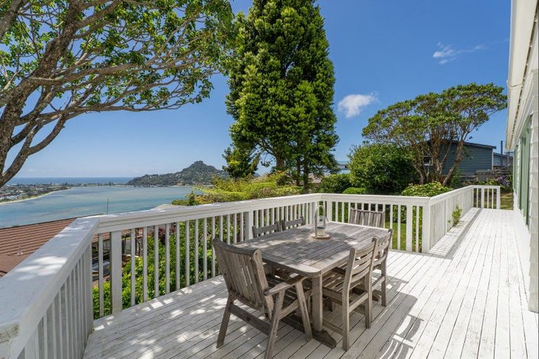Photo of property in 2 Tairua Heights, Tairua, 3508