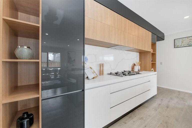 Photo of property in 96 Ksenia Drive, Flat Bush, Auckland, 2019