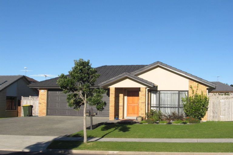 Photo of property in 34 Croftview Road, Wattle Downs, Auckland, 2103