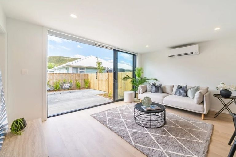 Photo of property in 11/1 Rainey Grove, Taita, Lower Hutt, 5011