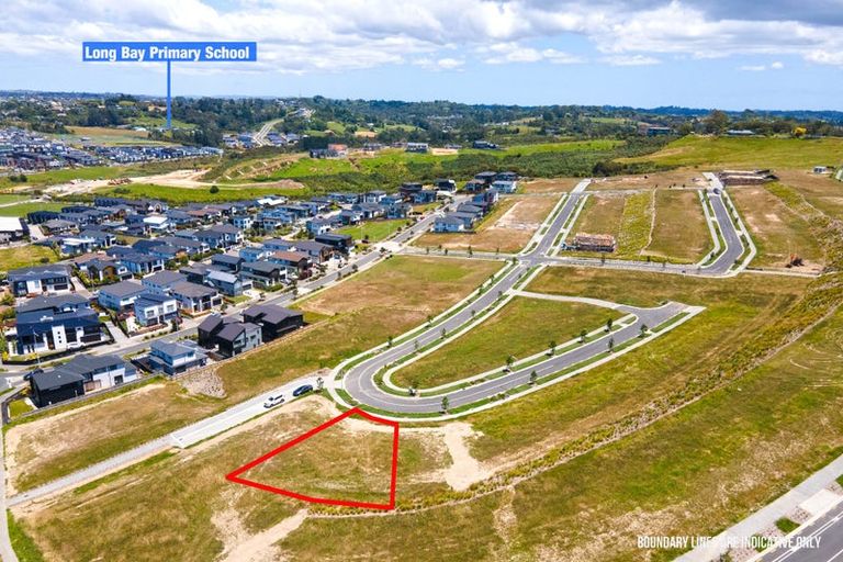 Photo of property in 22 Waitai Close, Long Bay, 0630