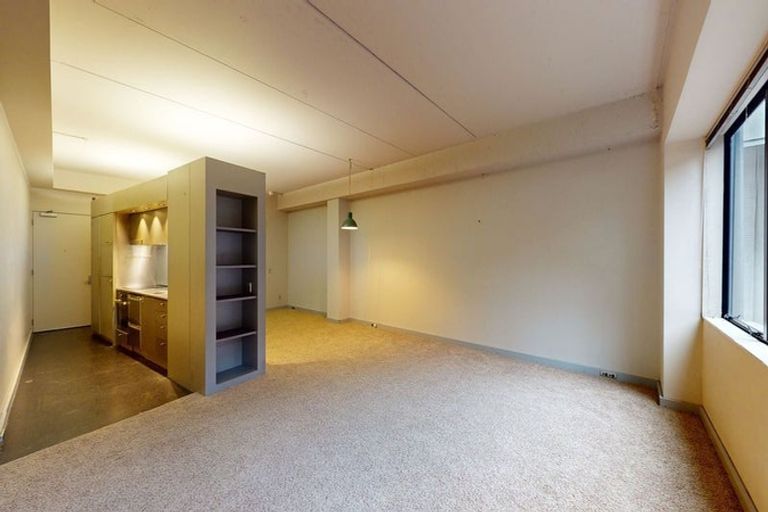 Photo of property in Gerondis Bldg Apartments, 410/60 Willis Street, Wellington Central, Wellington, 6011