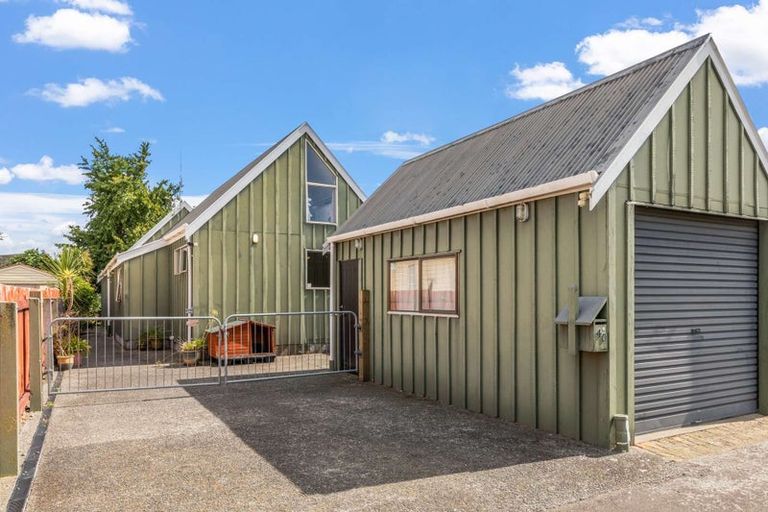 Photo of property in 40 Campbell Street, Palmerston North, 4410