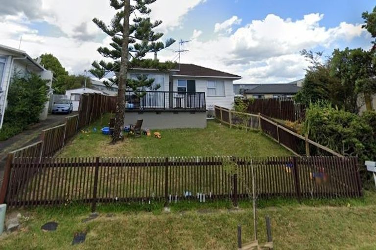 Photo of property in 18 Reelick Avenue, Pakuranga Heights, Auckland, 2010