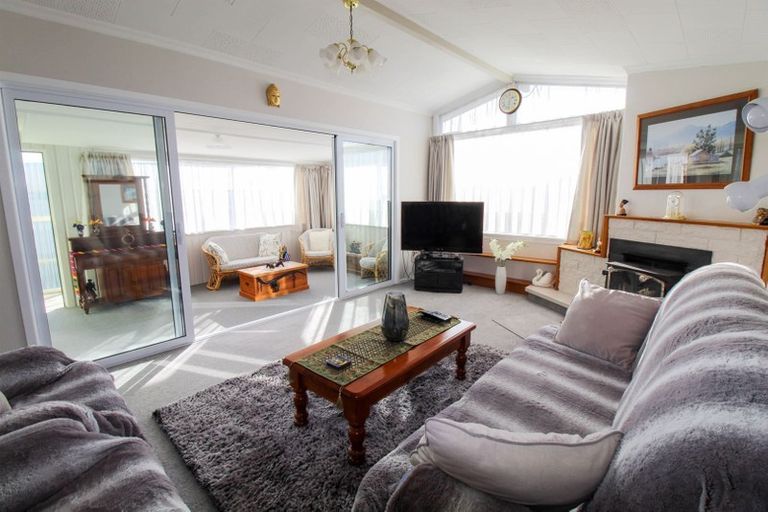 Photo of property in 37 Arrow Crescent, Holmes Hill, Oamaru, 9401