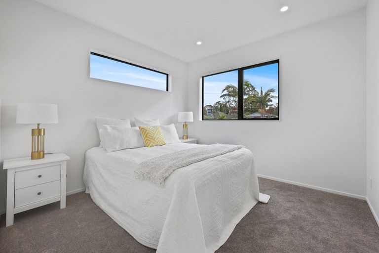 Photo of property in 13b Meadway, Sunnyhills, Auckland, 2010