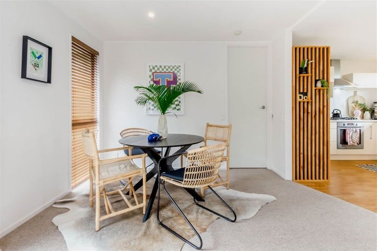 Photo of property in 39 Waimea Road, Waikanae Beach, Waikanae, 5036