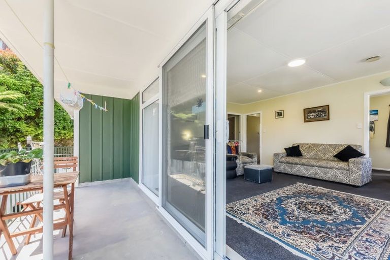 Photo of property in 10 Seaview Crescent, Picton, 7220