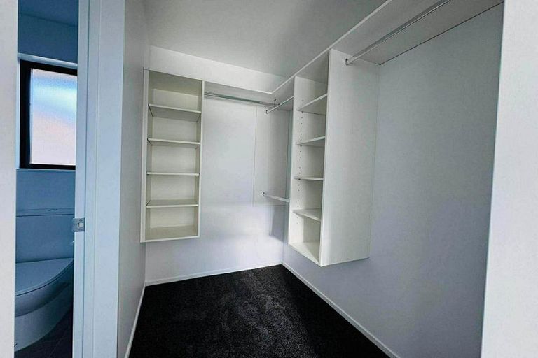 Photo of property in 17 Akoranga Place, Hornby, Christchurch, 8042