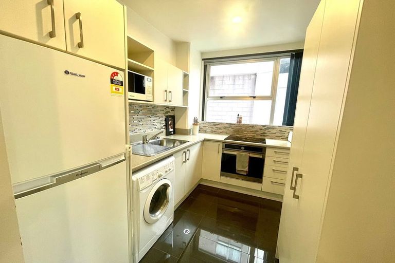 Photo of property in Regency Apartments, 2e/49 Manners Street, Te Aro, Wellington, 6011