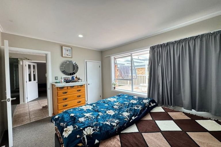 Photo of property in 1/24 Overton Road, Papatoetoe, Auckland, 2025