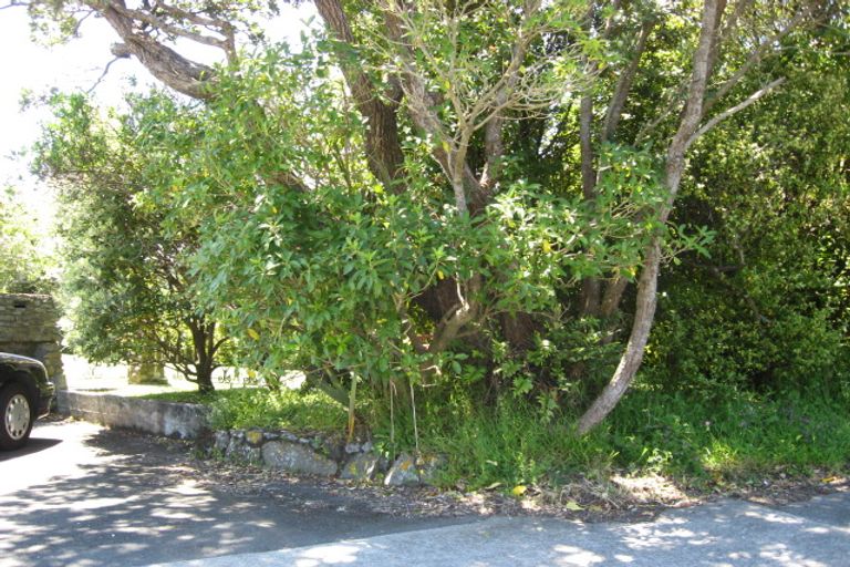 Photo of property in 11 Ranui Crescent, Khandallah, Wellington, 6035
