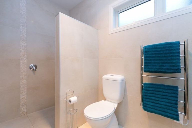 Photo of property in 18 Record Street, Fitzroy, New Plymouth, 4312