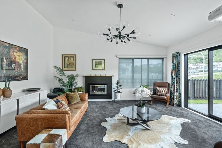 Photo of property in 1 Crompton Avenue, Churton Park, Wellington, 6037