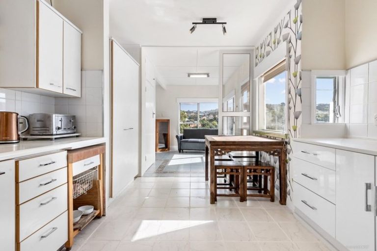 Photo of property in 16 Upland Road, Kelburn, Wellington, 6012