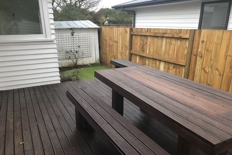 Photo of property in 15a Limbrick Street, Terrace End, Palmerston North, 4410