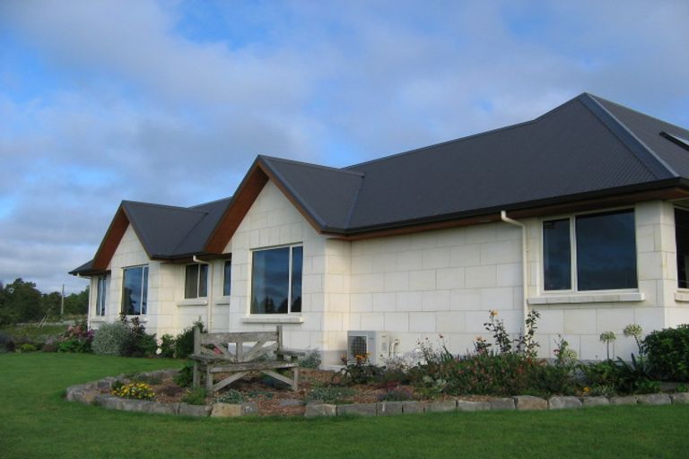 Photo of property in 77 Ribbonwood Road, Geraldine Downs, Geraldine, 7991