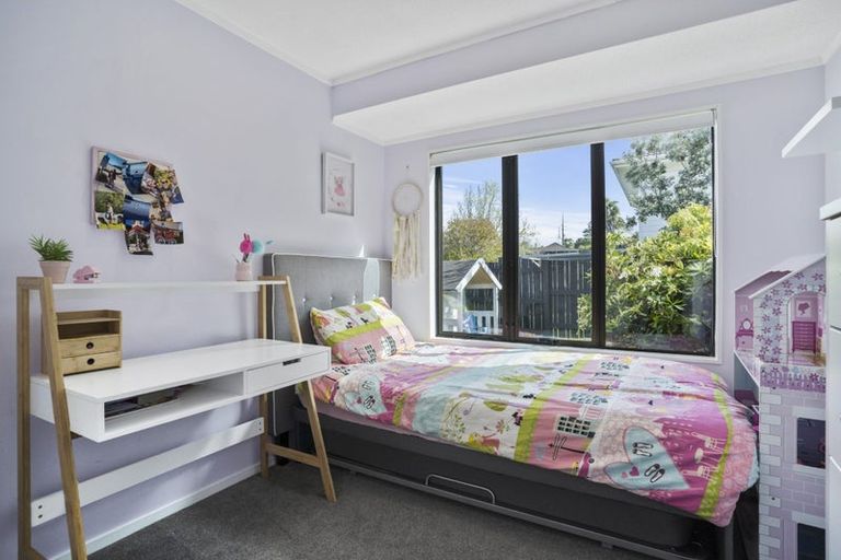 Photo of property in 66b Kurnell Drive, Botany Downs, Auckland, 2010