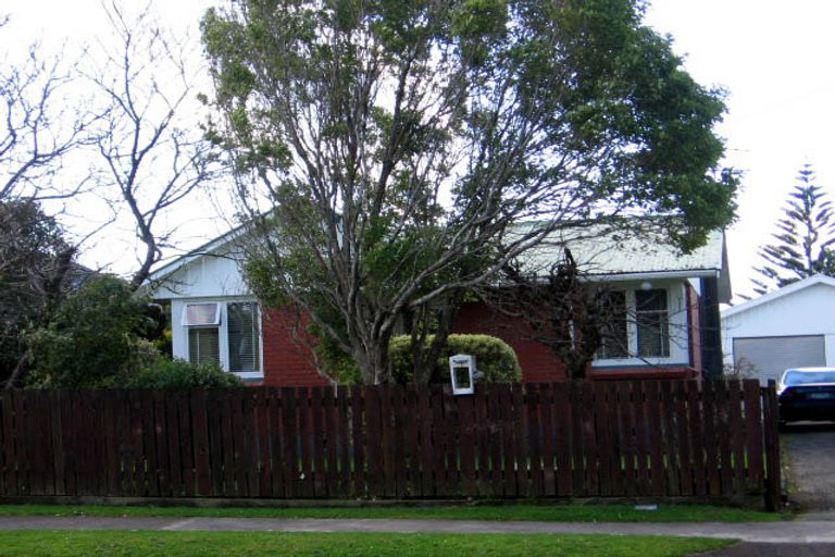 Photo of property in 33 Bell Street, Featherston, 5710