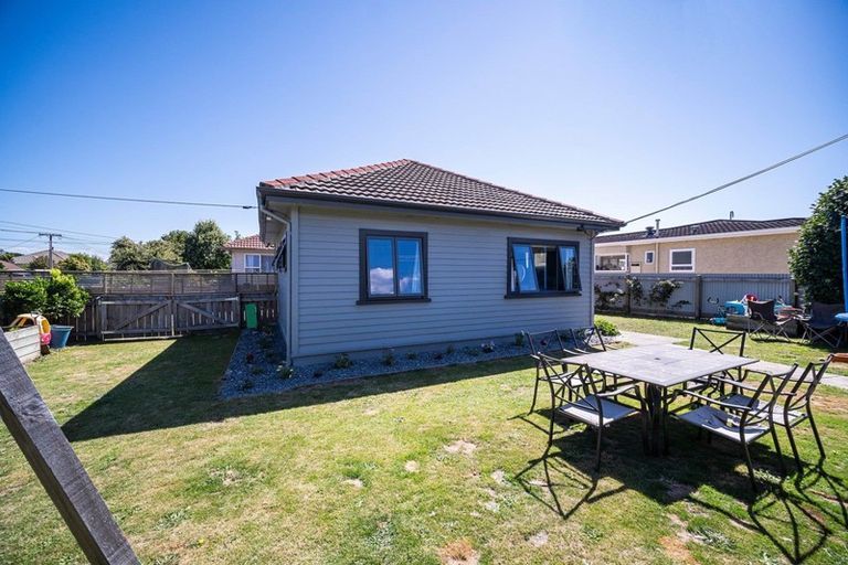 Photo of property in 32 Bledisloe Avenue, Stoke, Nelson, 7011