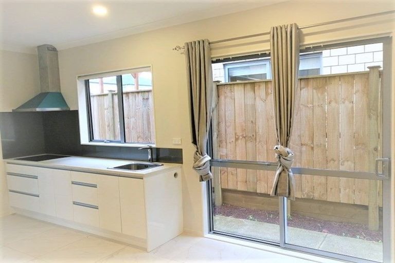 Photo of property in 8 Fong Road, Flat Bush, Auckland, 2019