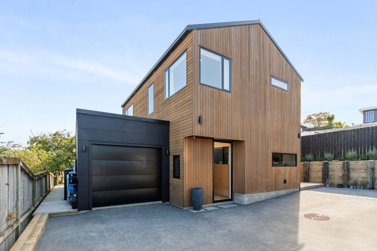 Photo of property in 51a Monarch Avenue, Hillcrest, Auckland, 0627