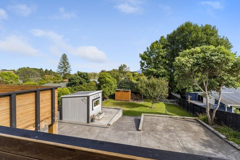 Photo of property in 17 Aorangi Road, Paraparaumu, 5032
