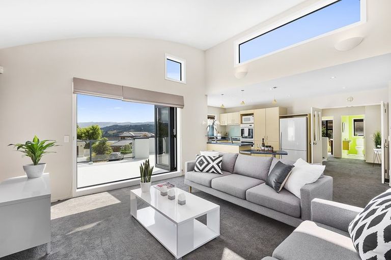 Photo of property in 8 Bowsprit Way, Whitby, Porirua, 5024