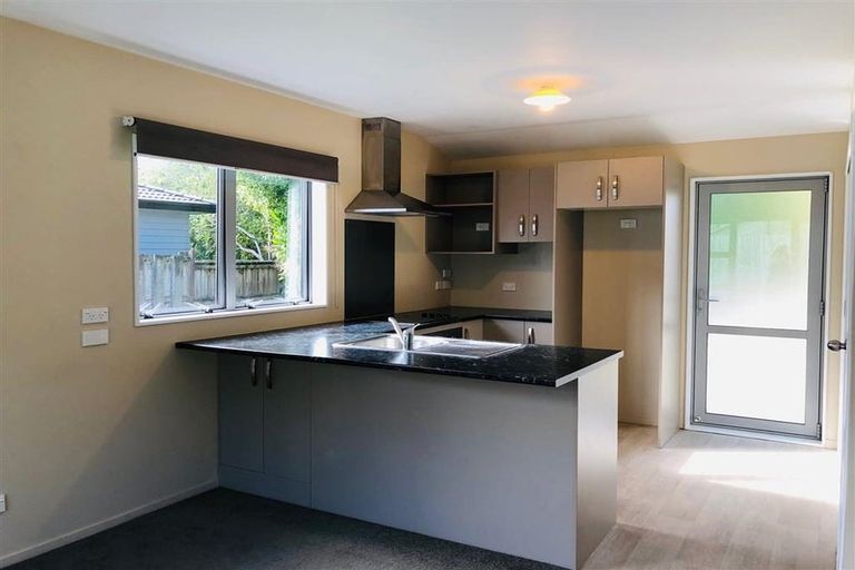 Photo of property in 26 Mirrabooka Avenue, Botany Downs, Auckland, 2010