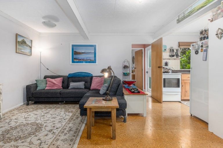 Photo of property in 17 Kinloch Place, Papakowhai, Porirua, 5024