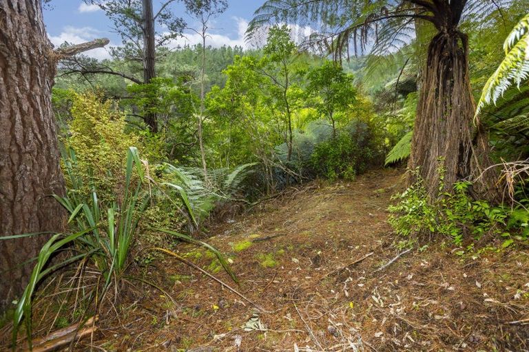 Photo of property in 144 Pinehaven Road, Pinehaven, Upper Hutt, 5019