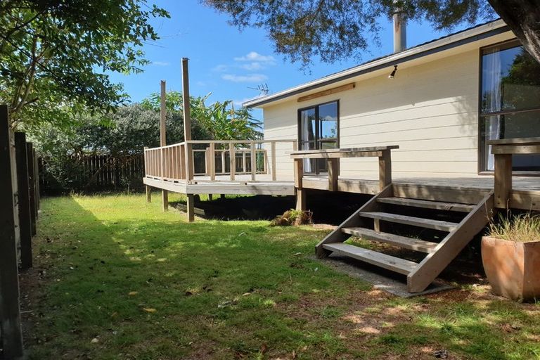 Photo of property in 56 Halberg Street, Glenfield, Auckland, 0629