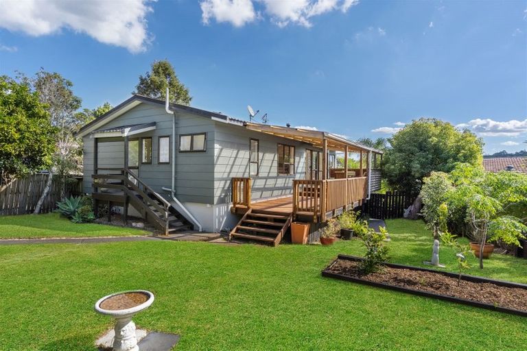 Photo of property in 9 Hale Crescent, Bayview, Auckland, 0629