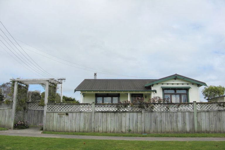 Photo of property in 100 Portal Street, Durie Hill, Whanganui, 4500