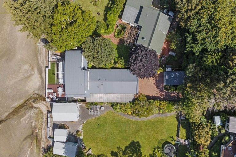 Photo of property in 85 Paremata Road, Paremata, Porirua, 5024