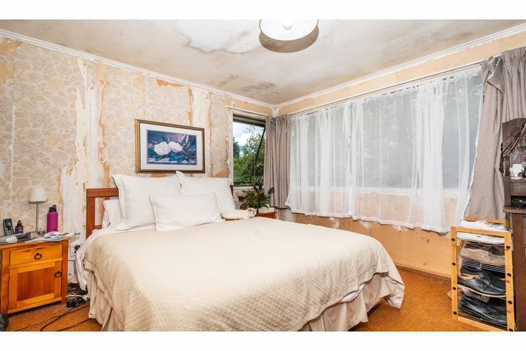 Photo of property in 2 Forest Hill Road, Henderson, Auckland, 0612