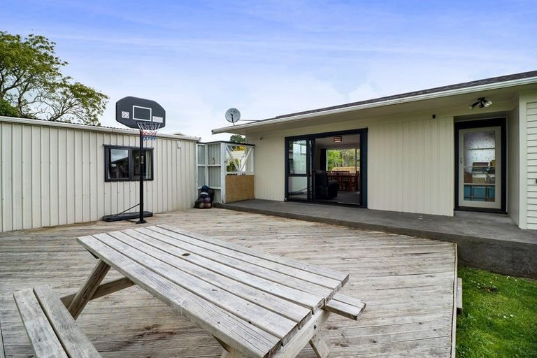 Photo of property in 10 Karaka Street, Inglewood, 4330