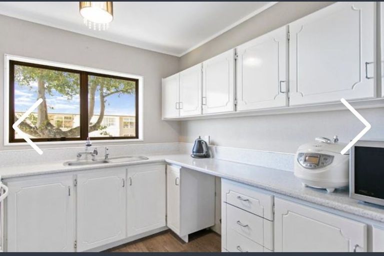 Photo of property in 1/2 West Street, Papakura, 2110