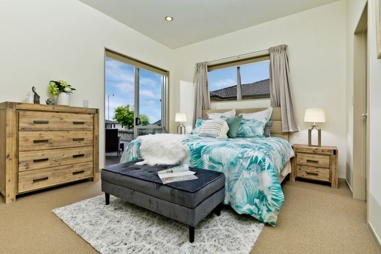 Photo of property in 62 Lake Panorama Drive, Henderson, Auckland, 0612